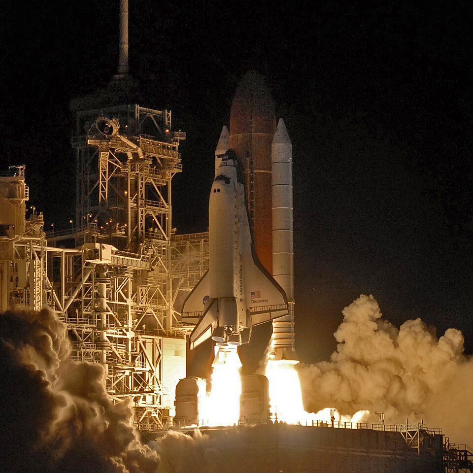 STS-116 launch operations photography