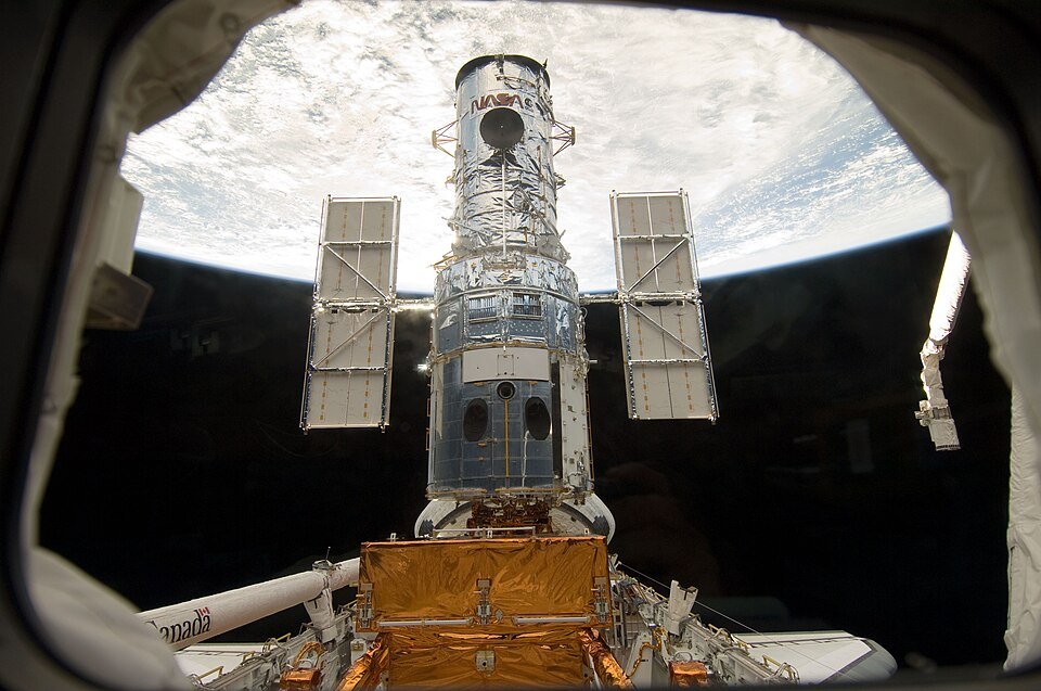 STS-125 launch operations photography