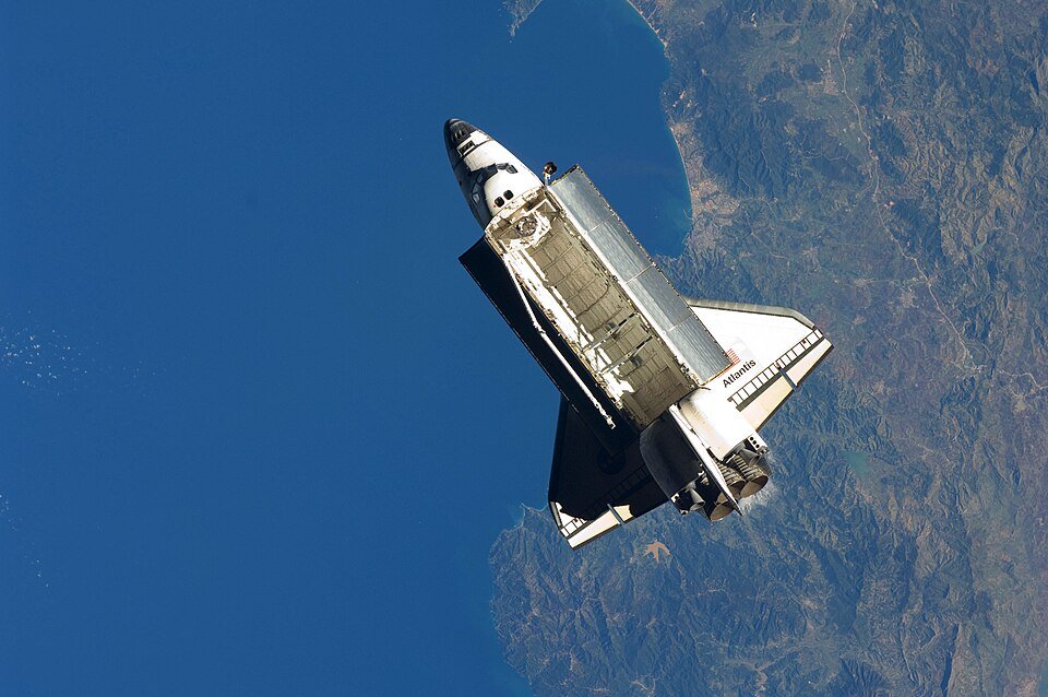 STS-129 launch operations photography
