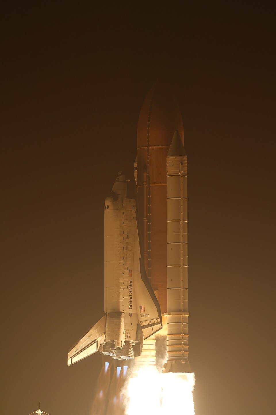 STS-131 launch operations photography