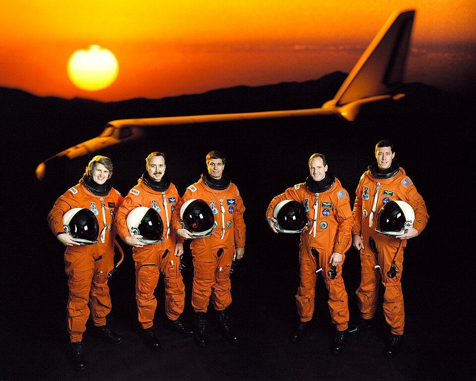 STS-43 launch operations photography