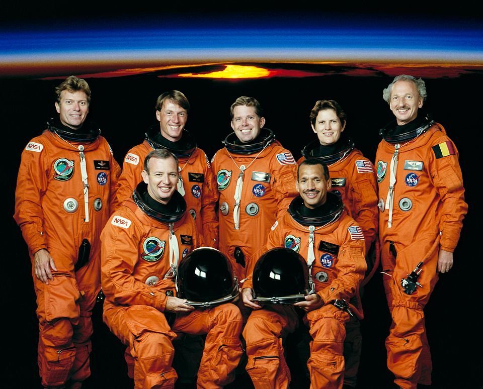 STS-45 launch operations photography