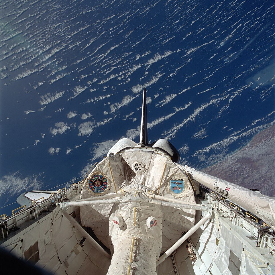STS-47 launch operations photography