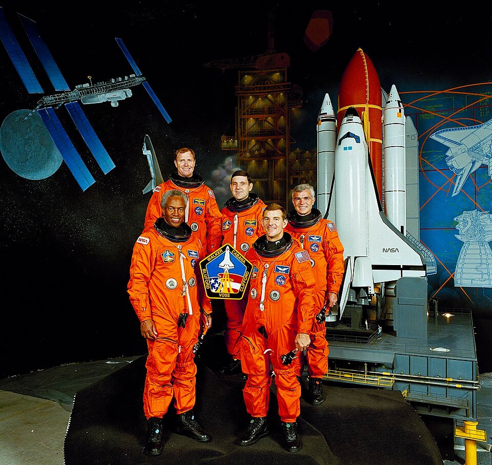 STS-53 launch operations photography
