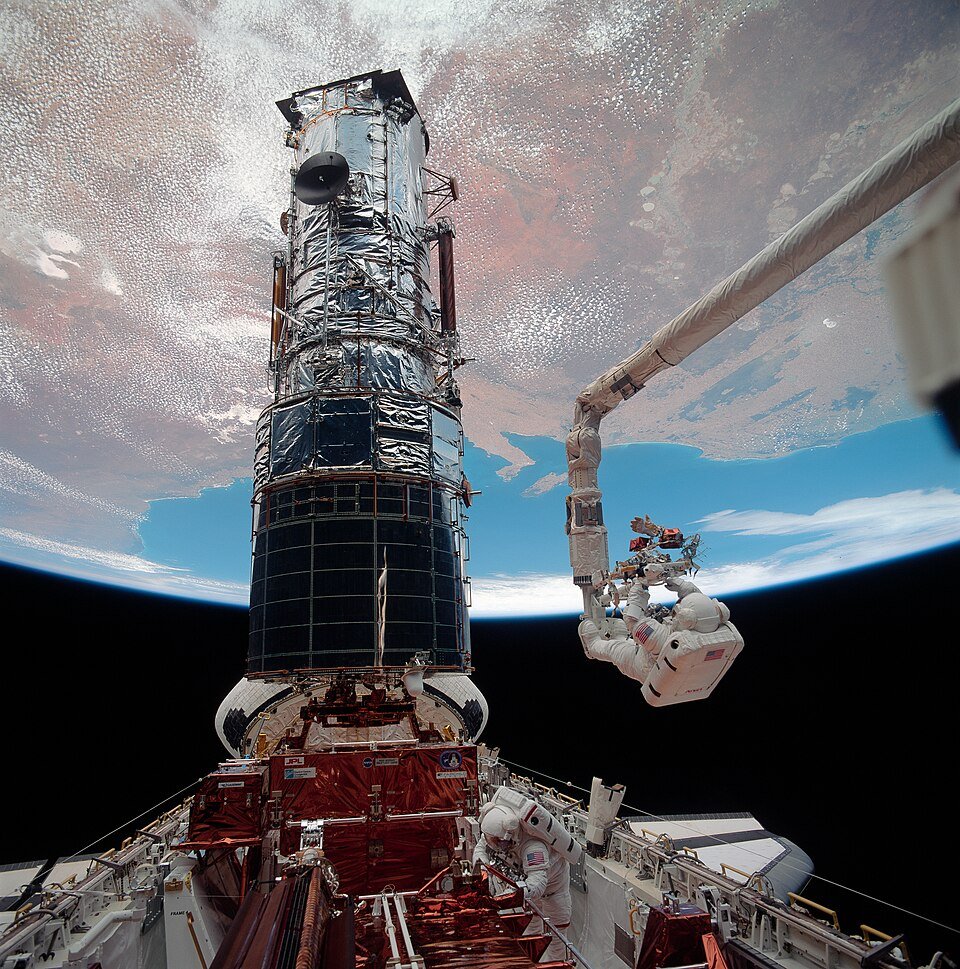 STS-61 launch operations photography