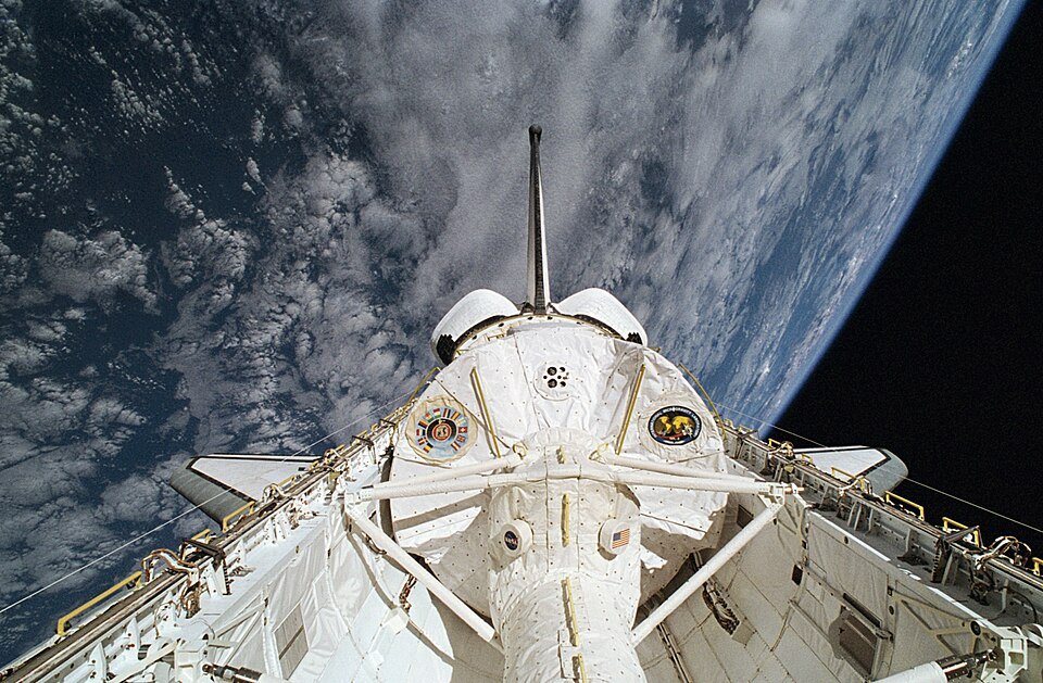STS-65 launch operations photography