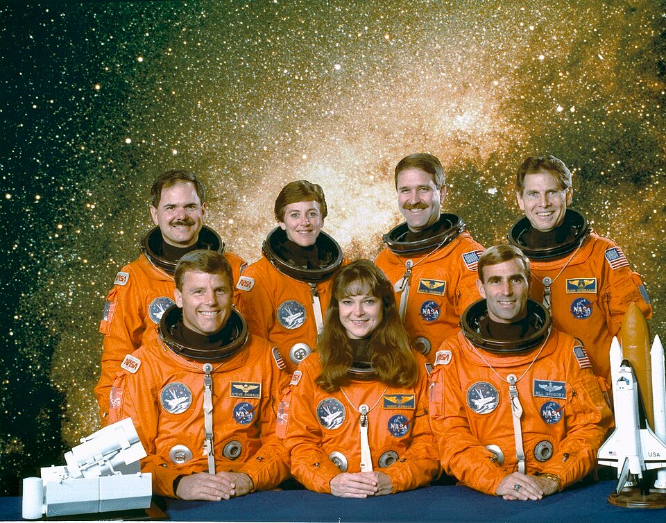 STS-67 launch operations photography
