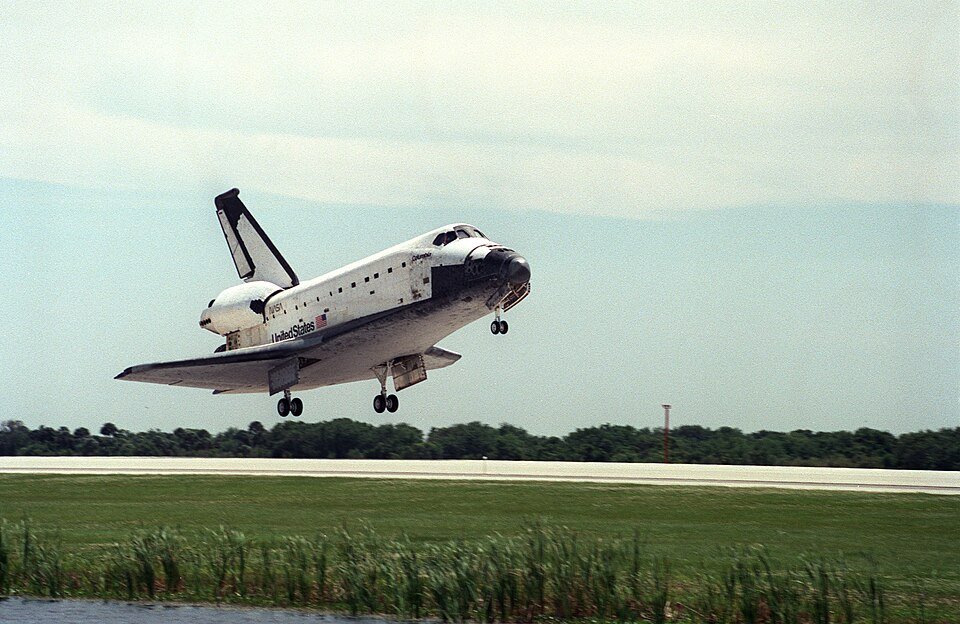 STS-83 launch operations photography