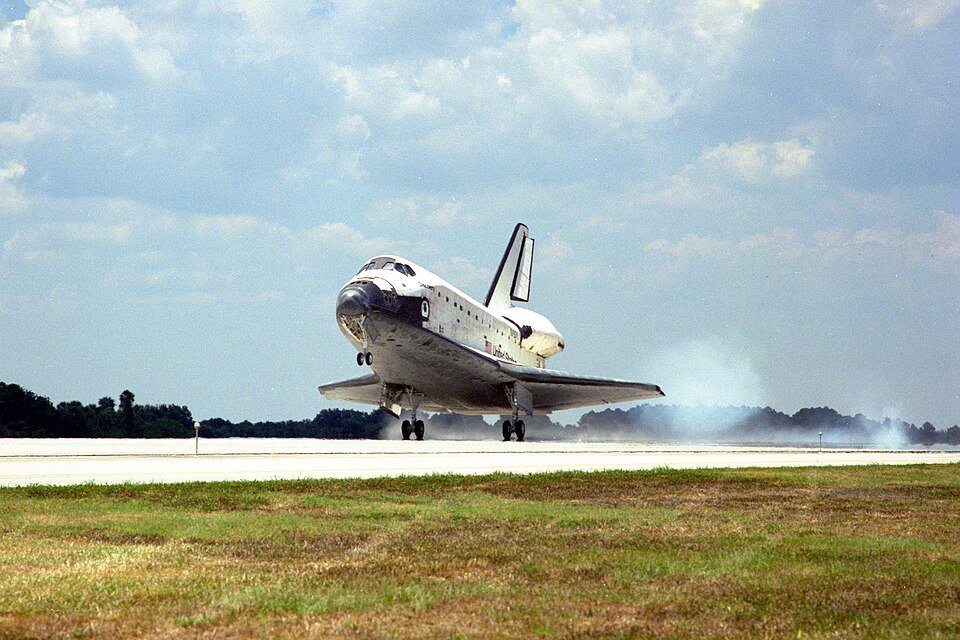 STS-91 launch operations photography