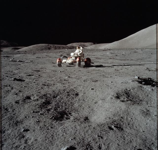 FLAG - APOLLO XI - ASTRONAUTS - MOON