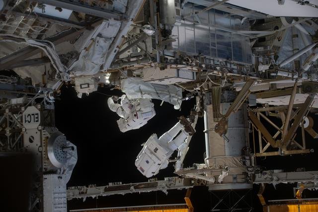 NASA astronauts Jessica Meir and Chris Williams complete a spacewalk