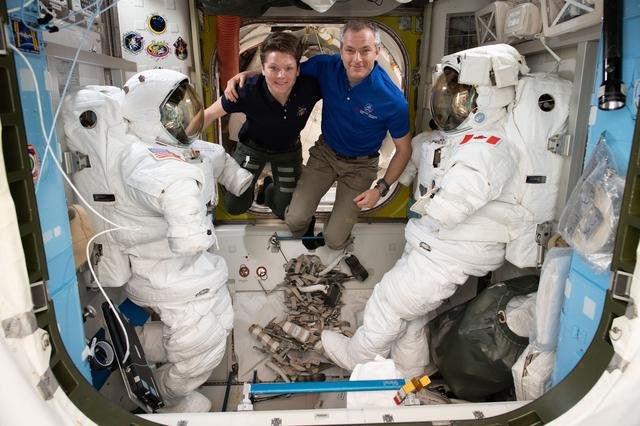 Astronauts Anne McClain and David Saint-Jacques