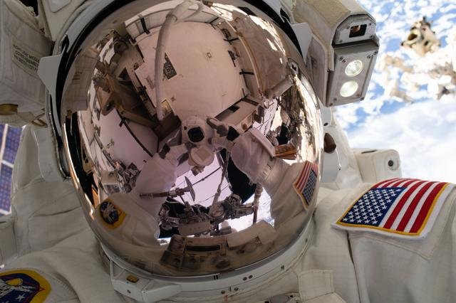 iss059e002710
